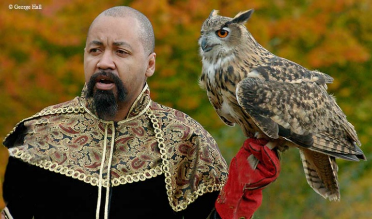 Mongolian hunter with Eagle