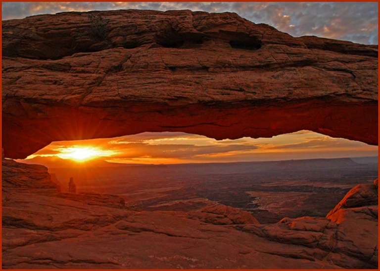 October 2007 Projected Image - Joe Placer  - Sunrise through Mesa Arch